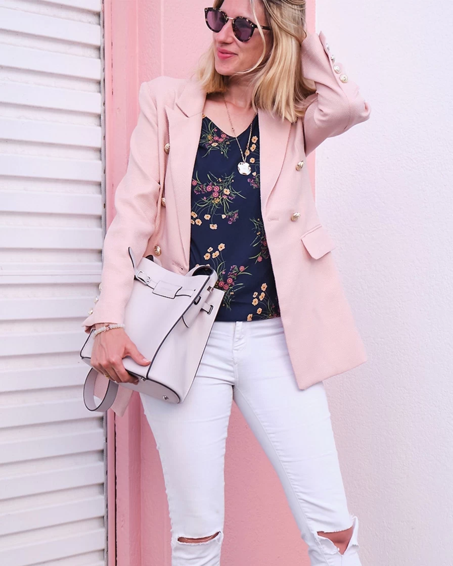 Belle & Bloom Women's Blush Textured Weave Blazer - Princess Polina Style